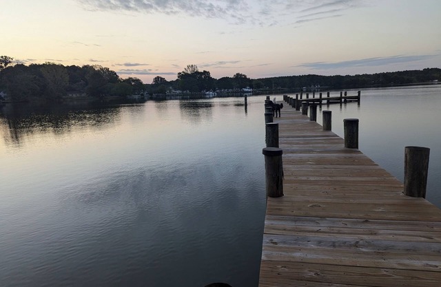 Relaxing, spacious 5BR house on the Hudson Creek in charming Cambridge