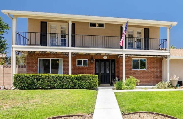 Relaxing Spacious Family Home in Thousand Oaks
