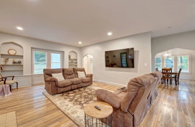 Remodeled Historic Home Near IU Memorial Stadium, Assembly Hall and downtown