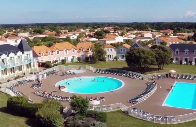 Renovated house in a 4/5 person vacation home in Port Bourgenay-Talmont
