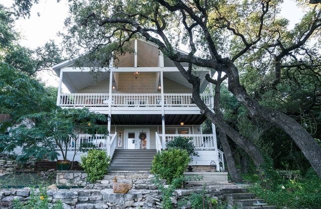 Renovated Historic Lakefront Gem Overlooking Lake Travis and Jones Brothers Park
