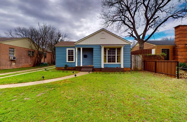 Renovated Home - Large Yard - Dog-Friendly