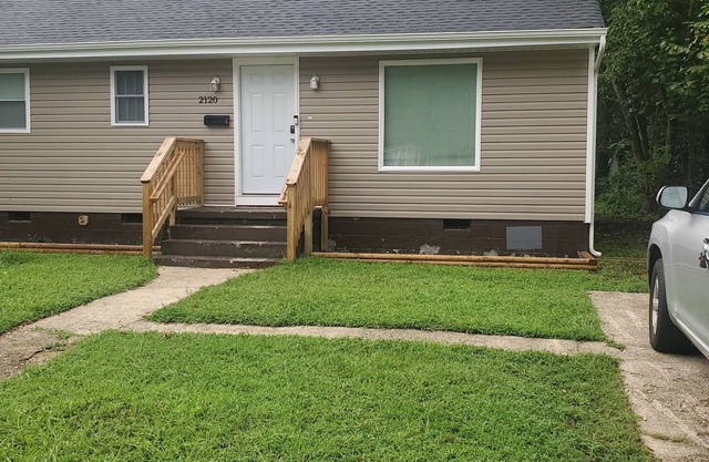 Renovated "Like New" Comfy Home.