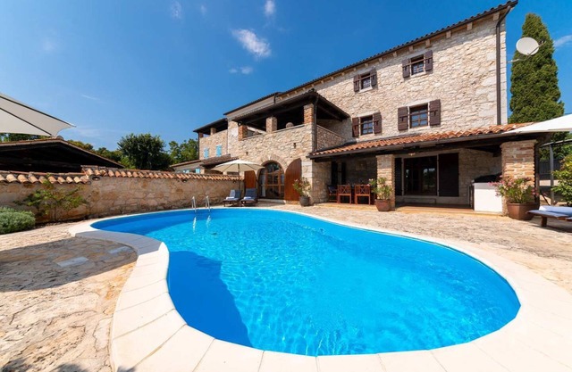 Renovated stone house in Musalez, only 4 km from Porec