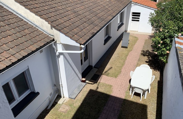 RENTAL BERCK-PLAGE MAISONETTE WITH ENCLOSED GARDEN AND PARKING SPACE