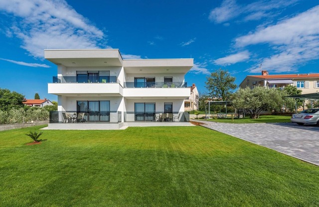 Residence Blue Sea/One-Bedroom A2 with Terrace