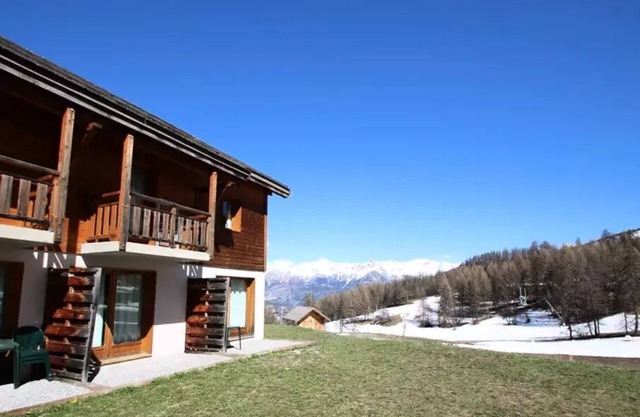 Residence Parc Aux Etoiles - CH13PAE - DUPLEX CHALET 2 CHAMBRES, BORD DE PISTE