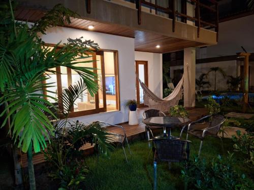 Residencial VillaBella casa 3 Quartos, piscina, na Vila junto ao Centro e Praia