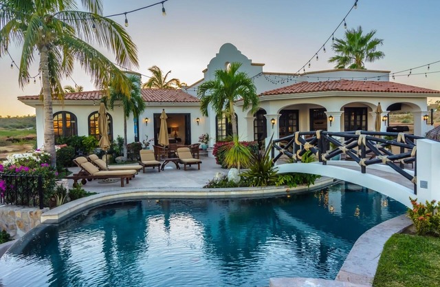 Resort Living! Ocean View Villa on Golf Course