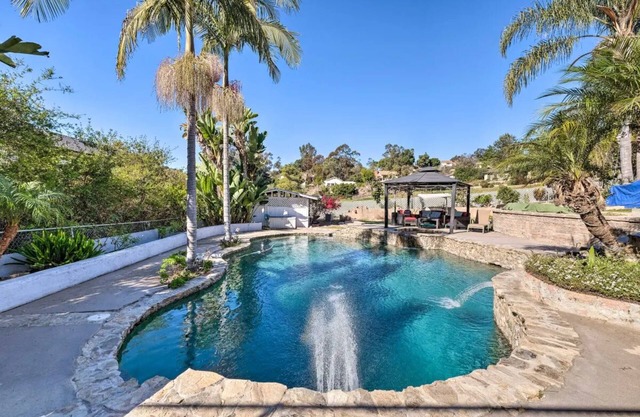 Resort SPA Living Upscale neighborhood- private/quite/safe