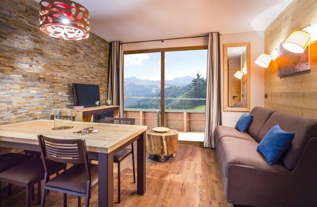 Restez Près des Pistes | Appartement Superb + Cheminée + Hammam et Sauna Sur Place