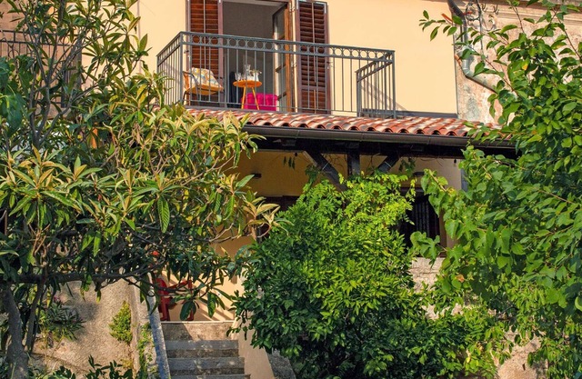 Restored farmhouse near the sea