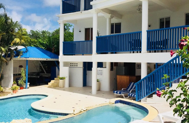Ridge Villa, Tobago. Ridge is a spacious 6 bedroom property near to the beach.