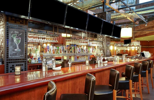 Right On Your Budget! 2 Great Units, Onsite Dining, Free Parking!