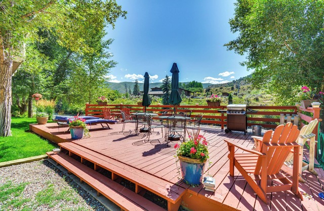 'River's Bend' Snowmass Condo: Bike, Hike & Ski!
