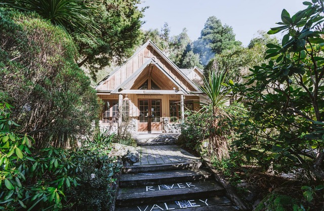 River Valley Lodge