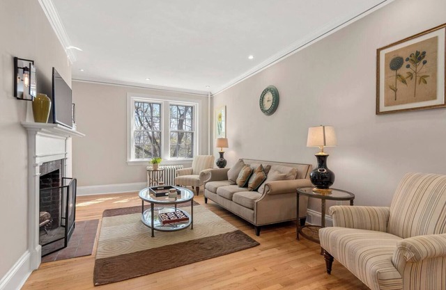 River Views Harvard Square 2BR with Cozy Fireplace