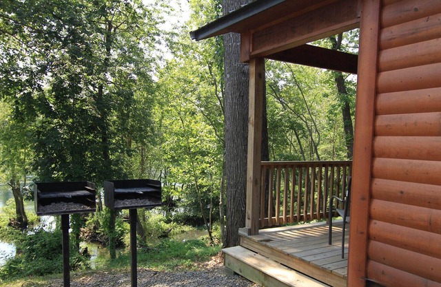 Riverfront Cabin, perfect for a family vacation