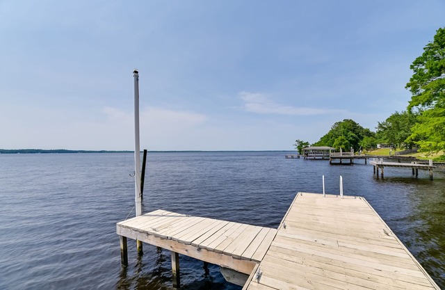 Riverfront Edenton Condo w/Porch & Boat Ramp!