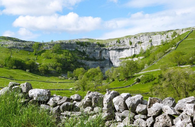 RIVERSTONE COTTAGE, family friendly, with open fire in Gargrave