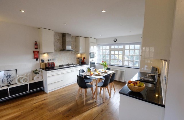 Riverwalk Apartment North