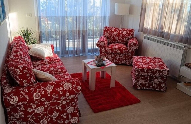 Riviera Blue - Apartment RED with sea view, balcony, hot tub and private parking