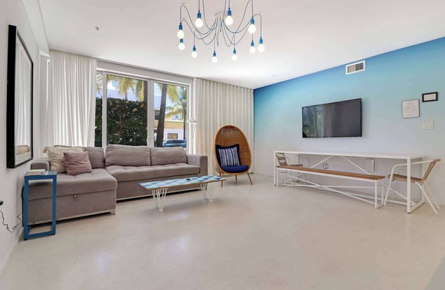 Roami at 250 Collins | 5 Bed Combo | Next to Beach