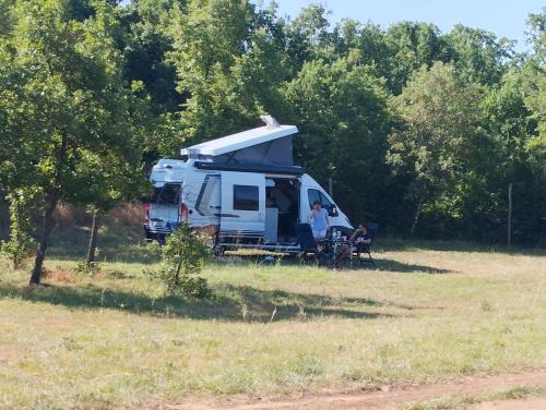 Robinzonski smještaj