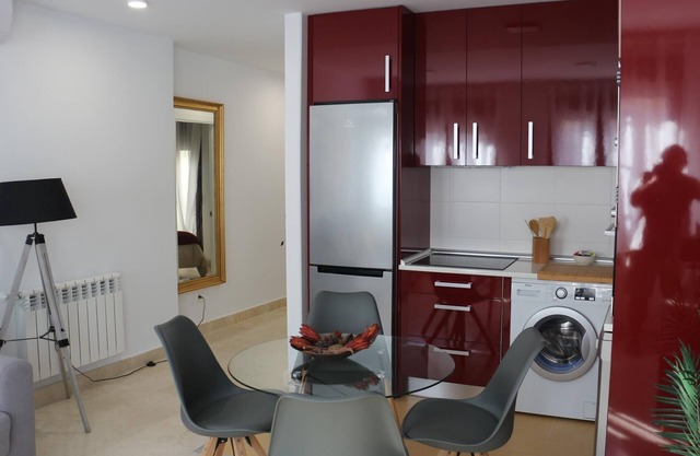 Roca Tarpeya 4 con parking gratuito.