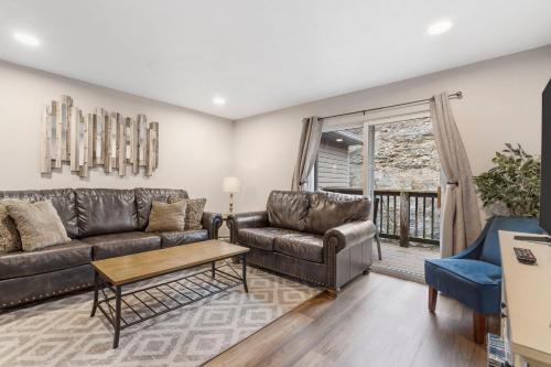 Rockwall Duo - Cottage & Lodge Combo