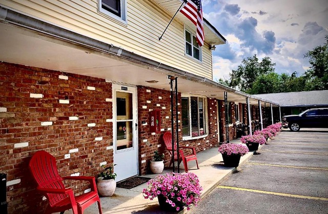 Rolling Hills Motel