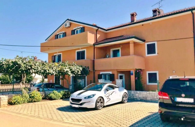 Romantic Apartment Anita1 in Zambratija – Near the Beach & Mediterranean Charm