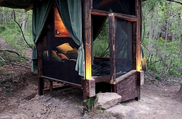 Romantic Escapes with Dinner Included in Cozy Nests for Glamping in West Baden Springs, Indiana