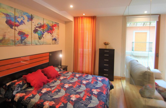 Romantic loft in the heart of Alicante with views of the Castle of Santa Bárbara.