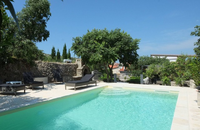 Romantic old town house with patio, private pool and free Wi-Fi