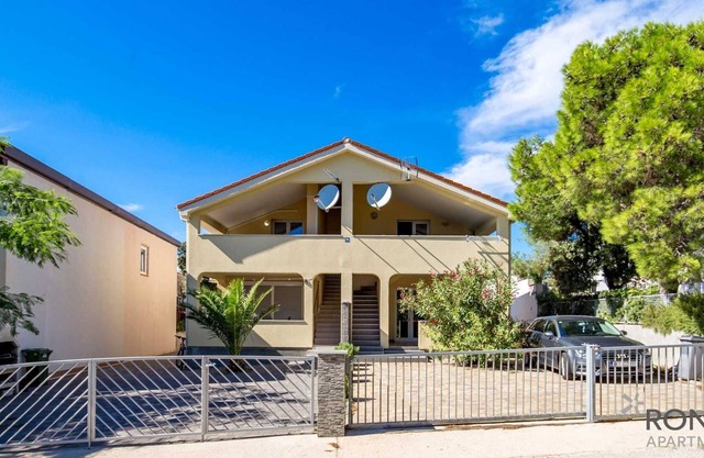 Rona apartment Zlatko 1