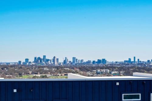 Rooftop Views - Hot Tub - Near Honky Tonks & Bars