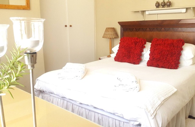 Room 1 @ HOMESTAY ON BLOUBERG NATURE RESERVE