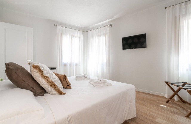 Room 6 - Grifoni Boutique Hotel