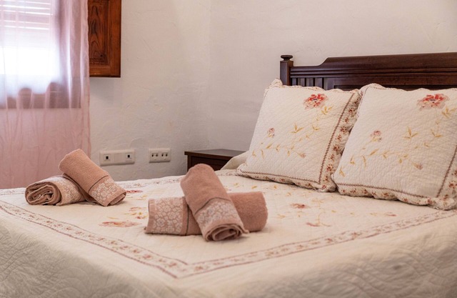 Room 'Habitación 4' with Shared Terrace, Wi-Fi and Air Conditioning