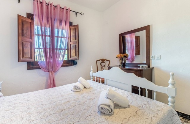 Room 'Habitación 7' with Shared Terrace, Wi-Fi and Air Conditioning