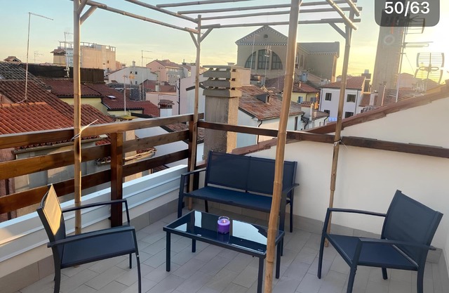 Room 'Sole Con Terrazza' with Shared Terrace, Wi-Fi and Air Conditioning