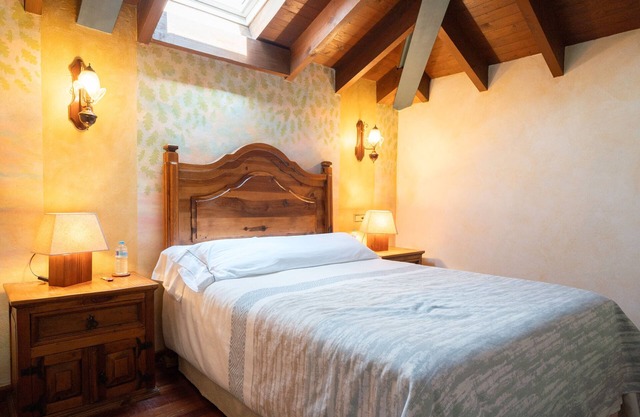 Room 'Tilo' with Mountain View, Shared Garden and Wi-Fi