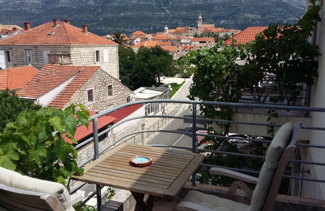 Room with the view - Blue