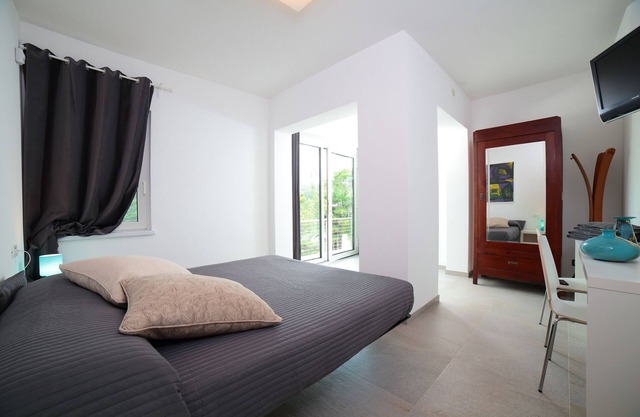 ROOMS Suite Exclusive with swimmingpool - Agriturismo "Loggia degli Artisti"