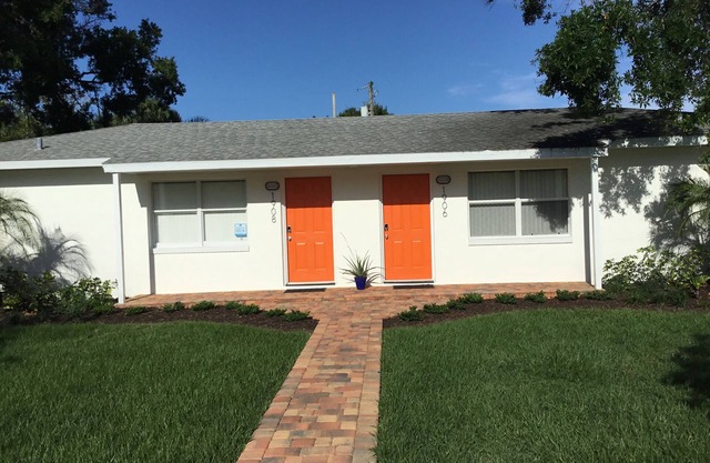Roomy Duplex in Vero’s Cultural Art District