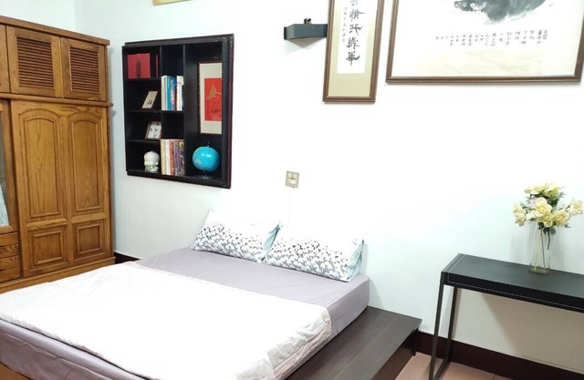 Root Residence Inn, 22. double room. 10 minutes walk from the station.