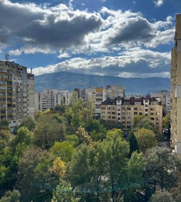 Rose's apt - NEWLY REFURBISHED, South park, Free Parking, Mountain View, self check-in, close to metro, stores, family-friendly