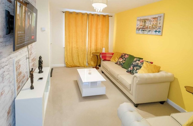 Rosengelyn Apartment - More Than A Stay, A memory.