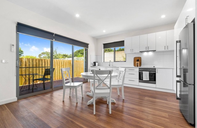 Rosewater Dromana, Rosewater 3